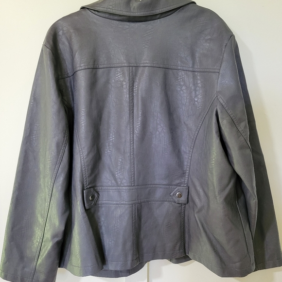 Alfani Gray Leather Jacket with Collared Neckline and Relaxed Fit - Picture 8 of 13